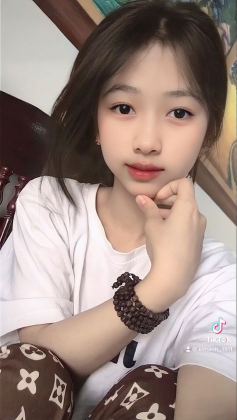 艾曼纽